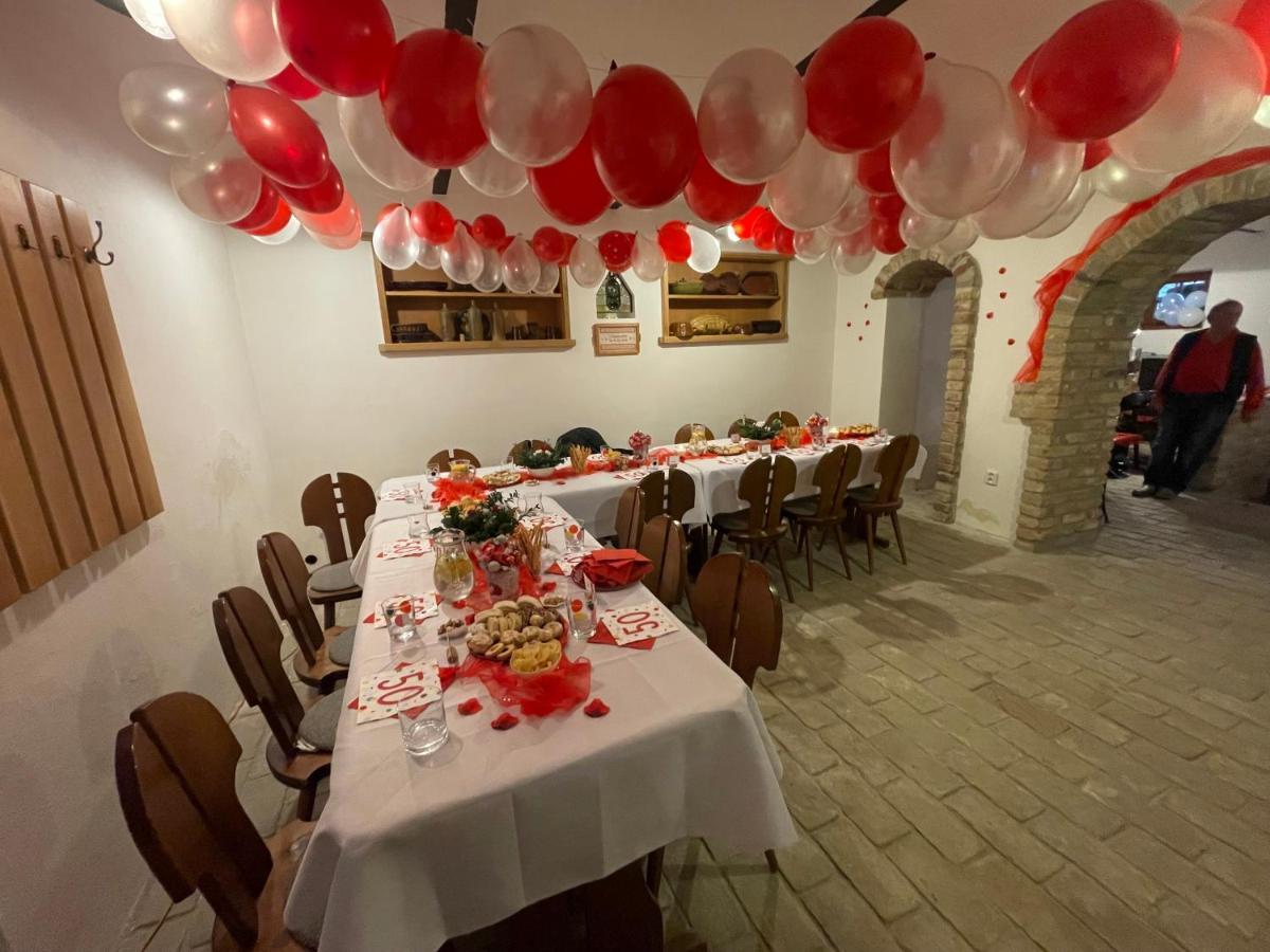 Apartmán Alva 3 Mikulov Esterno foto